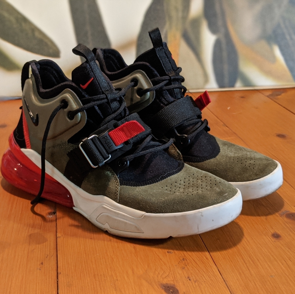 Nike Air Force 270 Men Like New